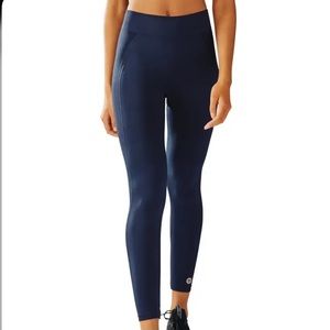 Tory Sport Seamless Cropped Performance Leggings